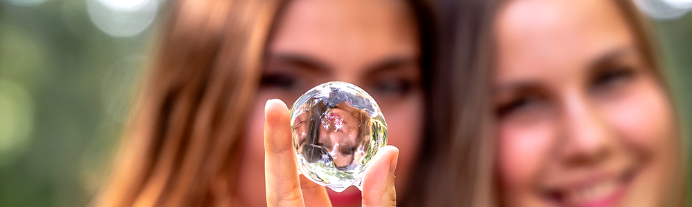Ľadová guľa Ice Cube Hungary, ktorá oslovuje spotrebiteľov chladiacimi riešeniami EDI